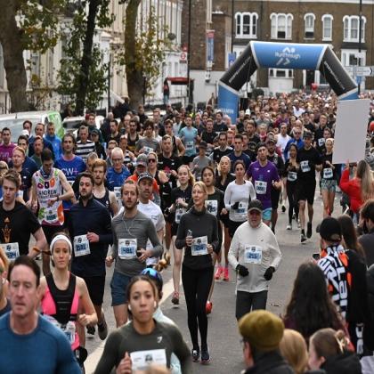 Runners at the start line of the Fulham 10K